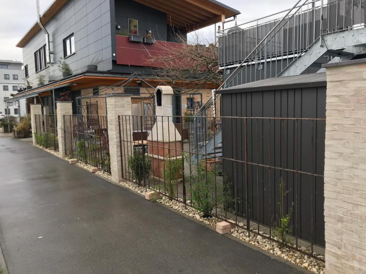 Tiny House Black Pearl Tettnang Bagian luar foto